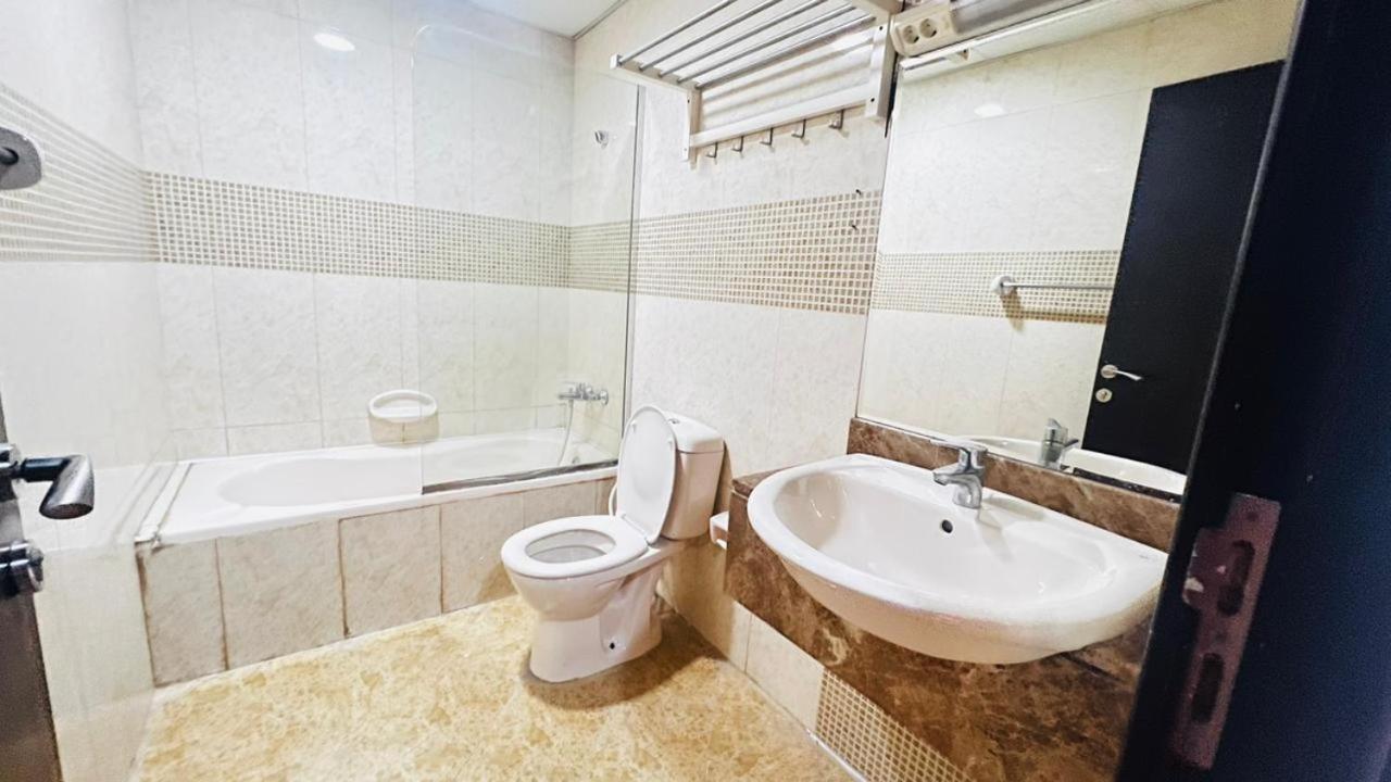 Traveller Partition Room In Al Barsha 1 Near Metro Dubaj Exteriér fotografie